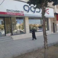 مغازه ۳۲۹ متری