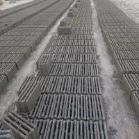 دنیایی بلوک و بتن