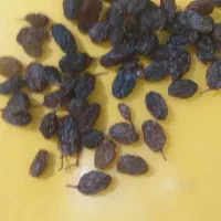 کشمش بیدانه یه دست