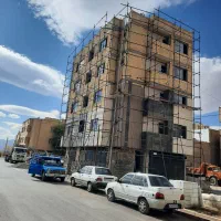 (داربست فلزی شاهان)