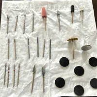 فروش وسیلهای  کاشت ناخن  به علت دیسک گردن|آرایشی، بهداشتی، درمانی|رشت, رشتیان|دیوار