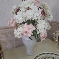گل و گلدان