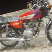 موتورسیجی مدل ۸۳