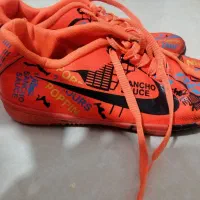 کفش ورزشی|تجهیزات ورزشی|رشت, دروازه لاکان|دیوار