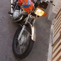 125
