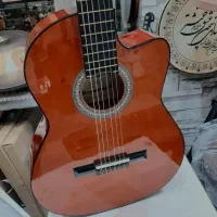 گیتار اکبند