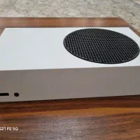 Xbox series s به همراه دسته اضافه