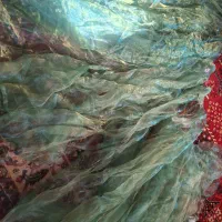 پرده توری شیشه ای
