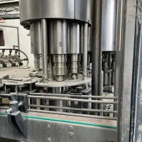 خرید فروش انواع پرکن های و خط آبمیوه و آب معدنی ..