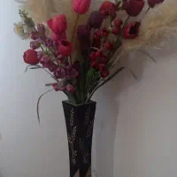 گل و گلدان