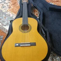 گیتار والنسیا vc104