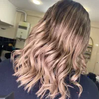 اف تمامی خدمات سالن زیبایی باپرسنل حرفه ای|آرایشگاه و سالن‌های زیبایی|دورود, |دیوار