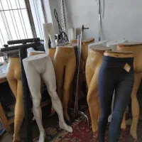 تعدادی مانکن