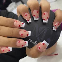 خدمات کاشت و ترمیم و اموزش ناخن با12سال سابقه کار|خدمات آرایشگری و زیبایی|شیراز, شهرک سراج|دیوار