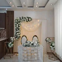 دیزاین و گل آرایی  بله برون با گل مصنوعی