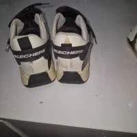 کفش کتانی سایز بیست و نه