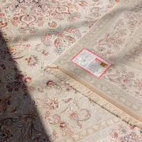 سلام قالی کرم رنگ شیک و خوشکل