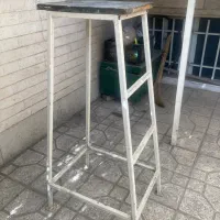 چهار پایه آهنی