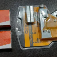 منگنه کوب دستی دینگی با دو بسته سوزن منگنه ۱۲ میل