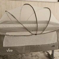 گهواره کودک تخت کنار مادر