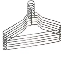 چوب لباسی فلزی ضخیم و ۱ عدد رگال لباس بسیار محکم