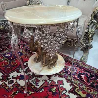 میز برنز ب فروش میرسد