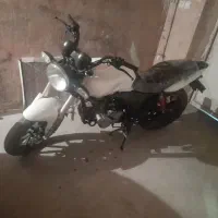 پالس ۲۰۰