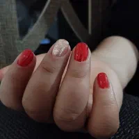 انجام کلیه خدمات تخصصی ناخن|خدمات آرایشگری و زیبایی|ملایر, |دیوار