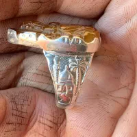 انگشتر مهره نشان