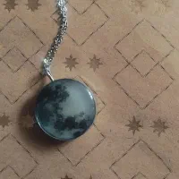 گردنبند ماه شب نما