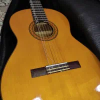 گیتار یاماها  C70