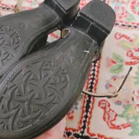 انواع کفش و لباس دخترانه در حد نو|کفش و لباس بچه|یزد, |دیوار