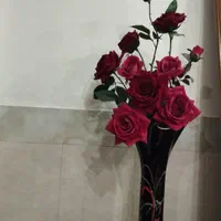 گل و گلدان