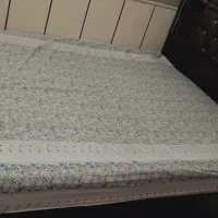 تخت دو نفره تمیز وسالم