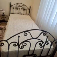 دو عدد تخت خواب یک‌نفره فرفورژه و ست اکسسوری