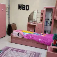 سرویس خواب جوان همراه با میز التحریر|تخت و سرویس خواب|اصفهان, مسجد مصلی|دیوار