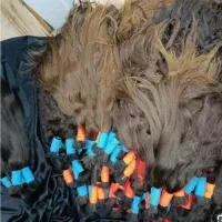 خریداری موهای طبیعی و رنگ