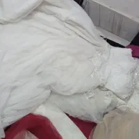 مقداری لباس عروس