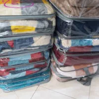 تعدای پتو وحوله جای طلب گرفتیم|رختخواب، بالش، پتو|تهران, راه آهن|دیوار