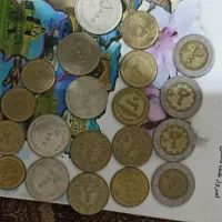 تعدادی سکه قدیمی به فروش می‌رسد