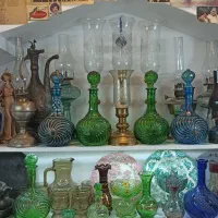 مقداری وسایل قدیمی و عتیقه|کلکسیون اشیاء عتیقه|دزفول, |دیوار