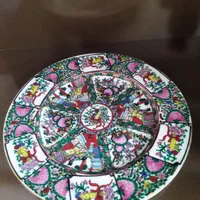 بشقاب گل مرغی