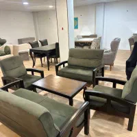 مبل راحتی ۷ نفره با میز ناهارخوری