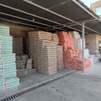 کارگر مصالح ساختمانی
