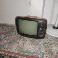 ظبط سونی قدیمی و تلویزیون سیاه سفید|سیستم صوتی خانگی|پرهسر, |دیوار