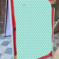 تابلو هشتی و تابلو سردر مغازه در حد نو