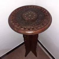 میز چوبی عتیقه دستساز هندی نونو(کمیاب و کلکسیونی)|کلکسیون اشیاء عتیقه|اصفهان, نقش جهان|دیوار