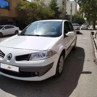 مگان ۲۰۰۰ مدل ۱۳۸۹