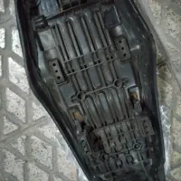 زین موتور آپاچی ۱۸۰ فابریک سالم|قطعات یدکی و لوازم جانبی|تهران, ورزشگاه آزادی|دیوار