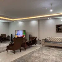 ۱۶۰منری تک واحدی فول، املاک مغان